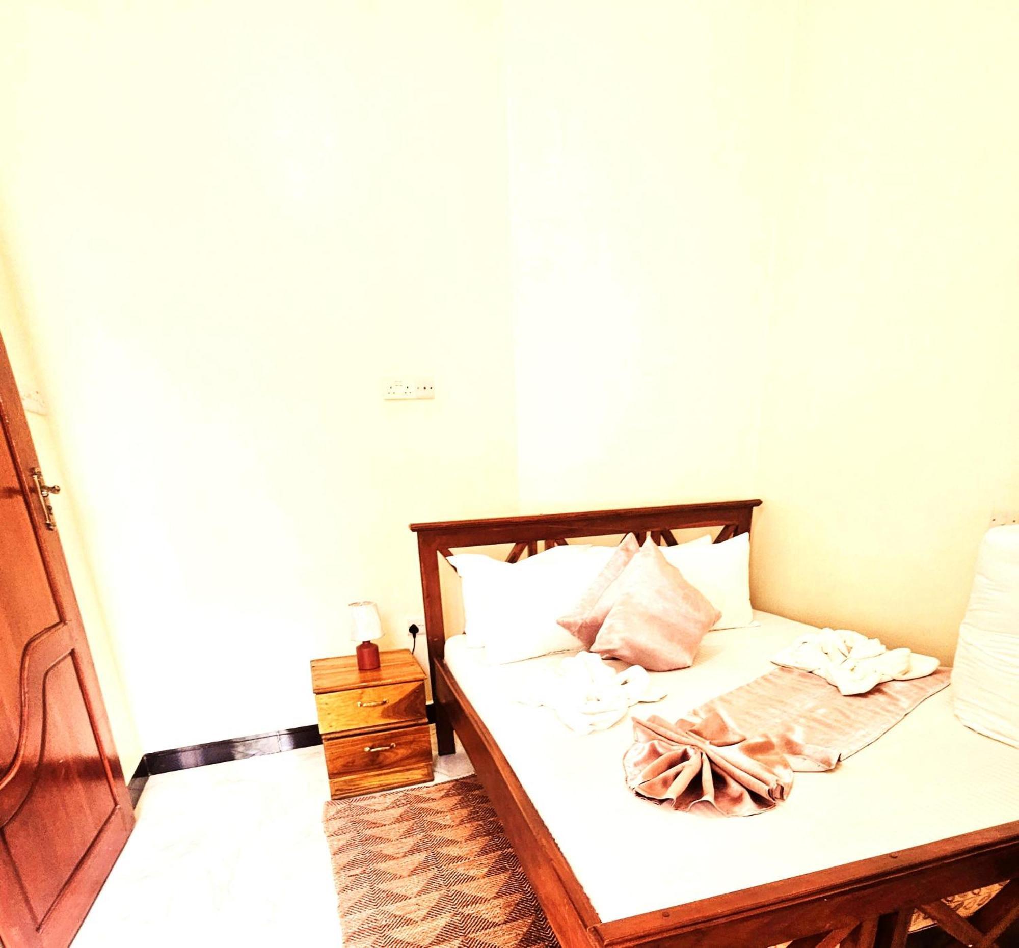 Bed and Breakfast Safi House Boma la Ngombe Exteriér fotografie