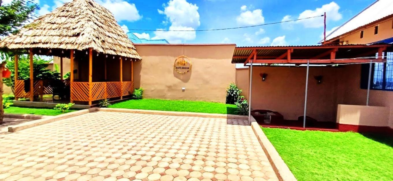 Bed and Breakfast Safi House Boma la Ngombe Exteriér fotografie